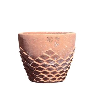 Designový terakotový květináč Guglie s geometrickým diamantovým vzorem